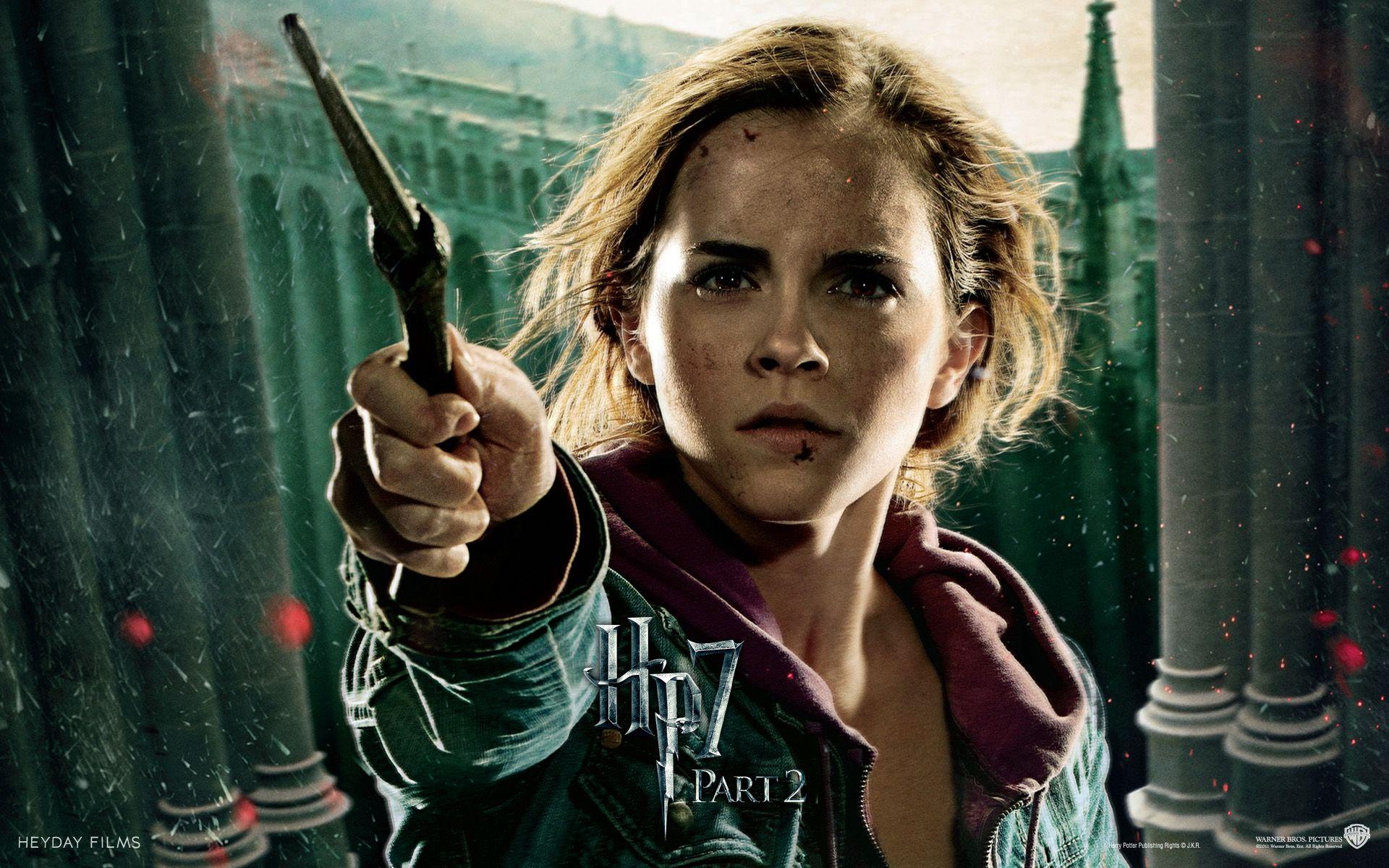 Hermione Granger, HP 7 p2 Girls of Harry Potter Wallpaper