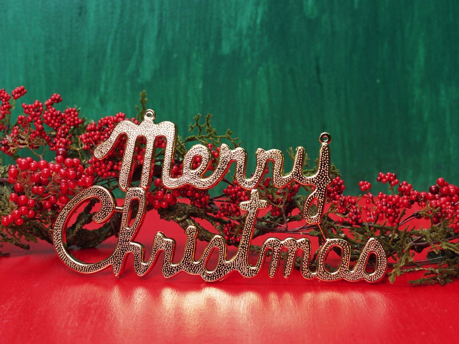 Christmas Holly Desktop Wallpaper