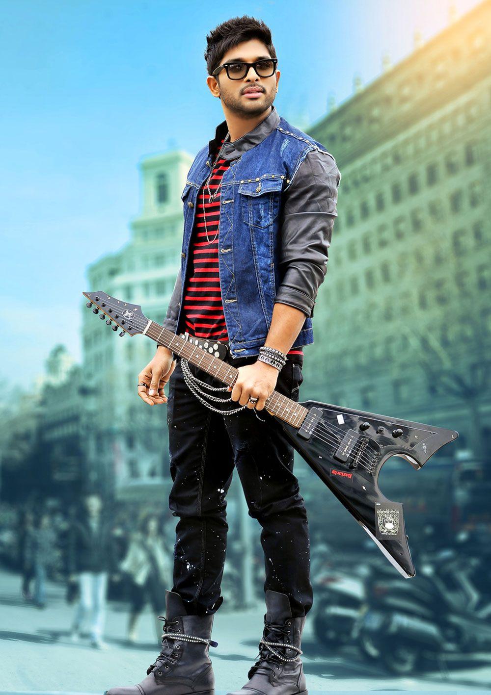 Iddarammayilatho Telugu Movie Latest HD Wallpaper- Allu Arjun