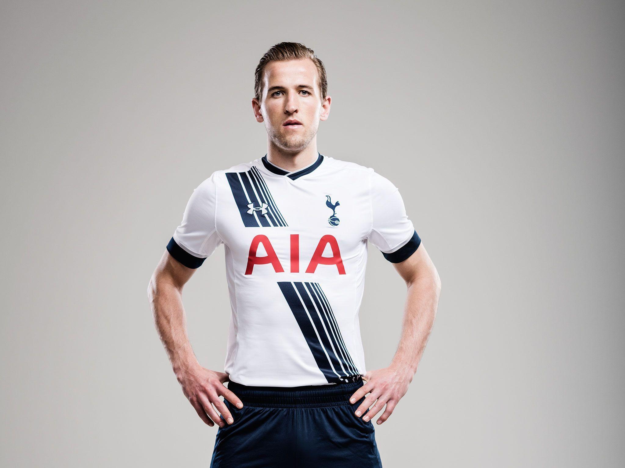 Tottenham Hotspur 2015 16 Shirt Unveiled: £45m Manchester United