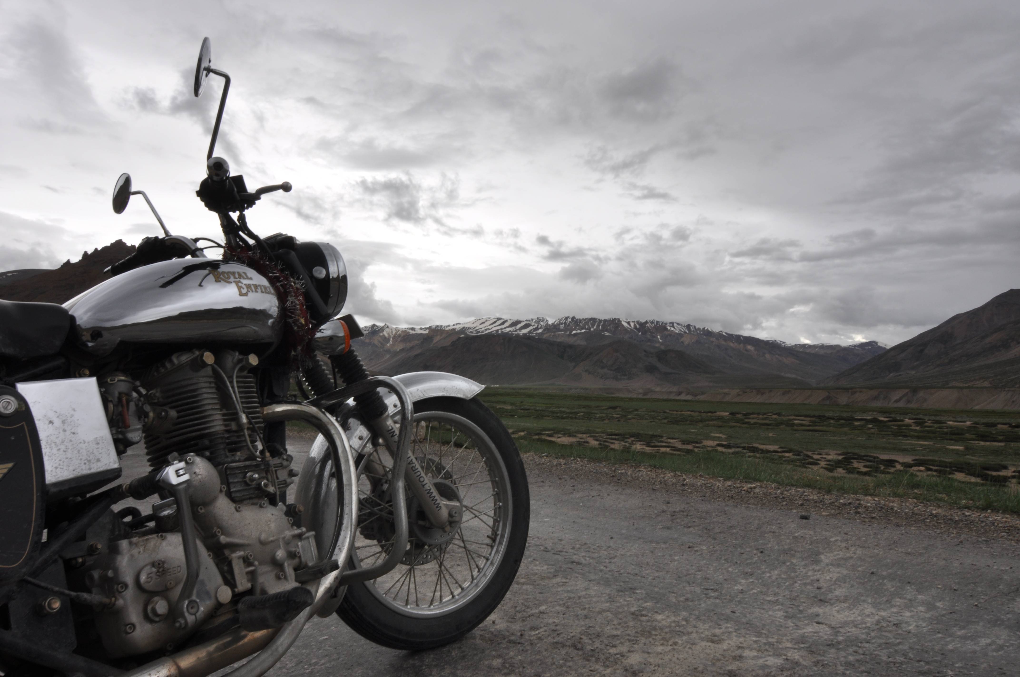 Royal Enfield Wallpapers - Wallpaper Cave