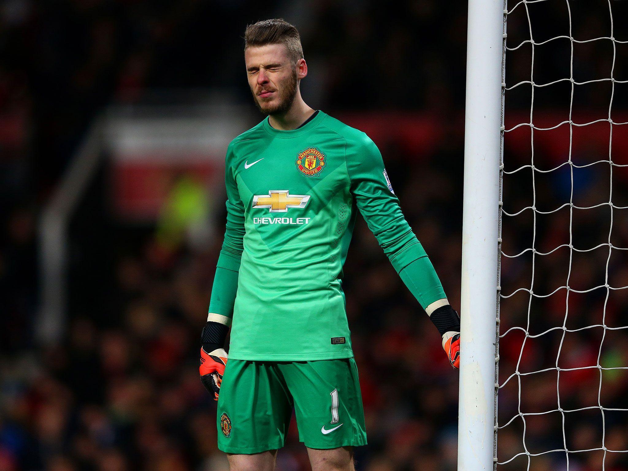 David De Gea: Manchester United fear losing goalkeeper after