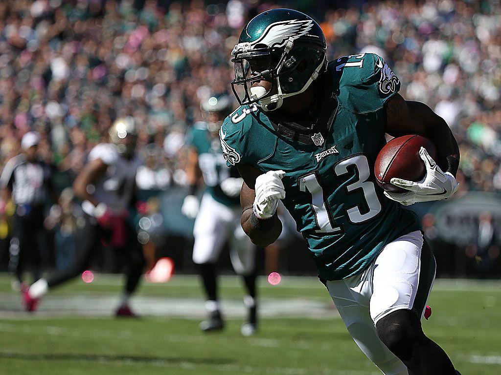 Eagles rout Saints as offense clicks