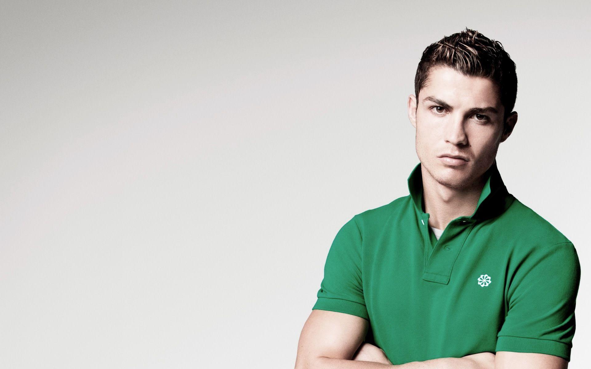 Cristiano Ronaldo Wallpaper 2014 with Green Shirt. Wallpaperciv