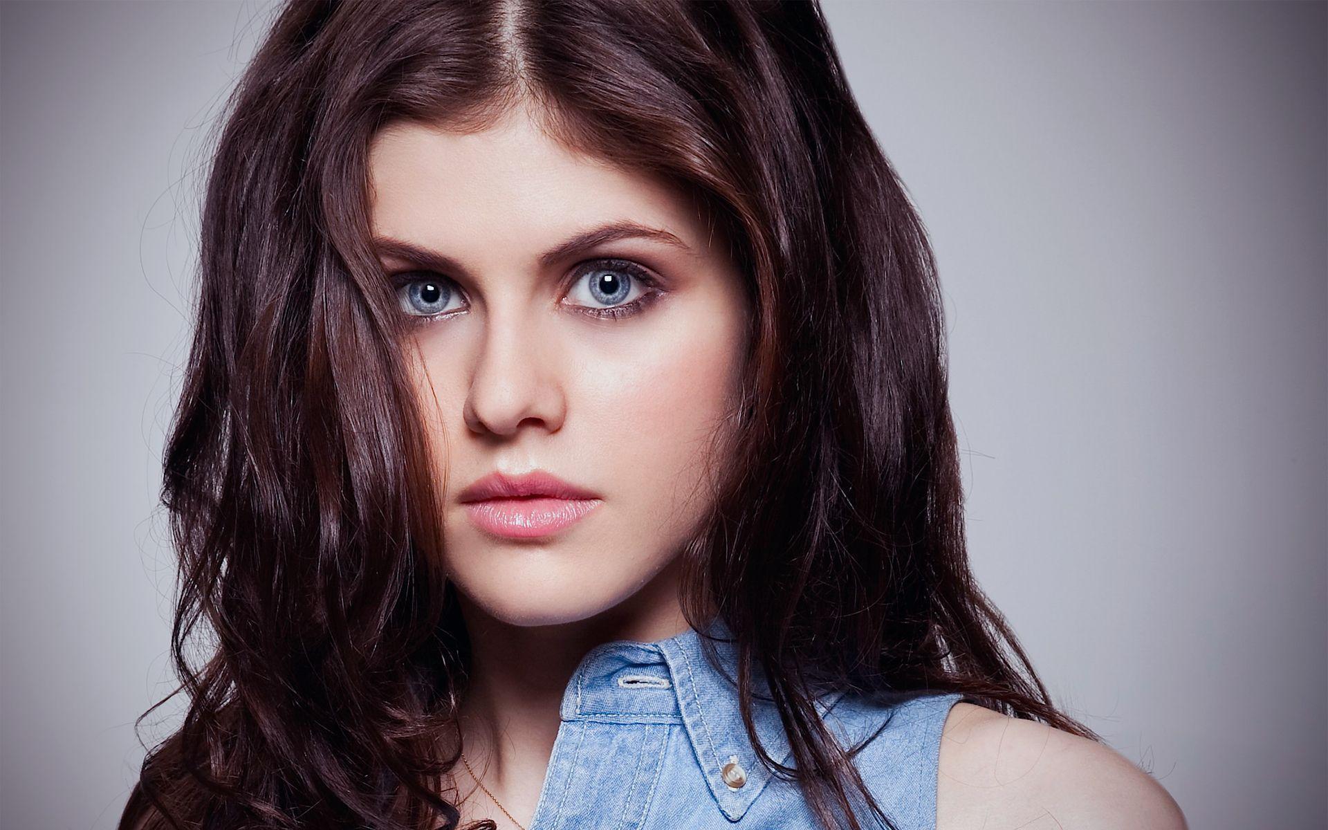 14+ Desktop Alexandra Daddario Hd Images