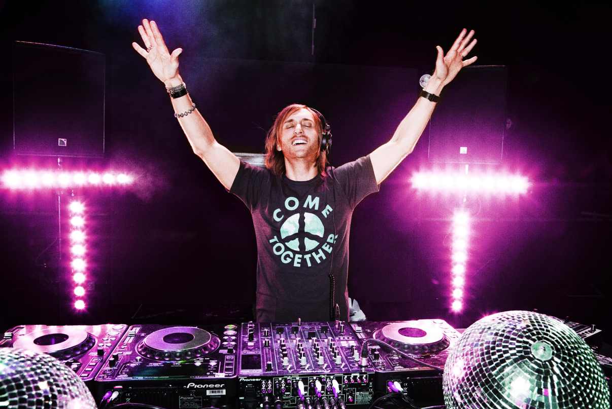 David Guetta in DJ light HD wallpaper | Pxfuel