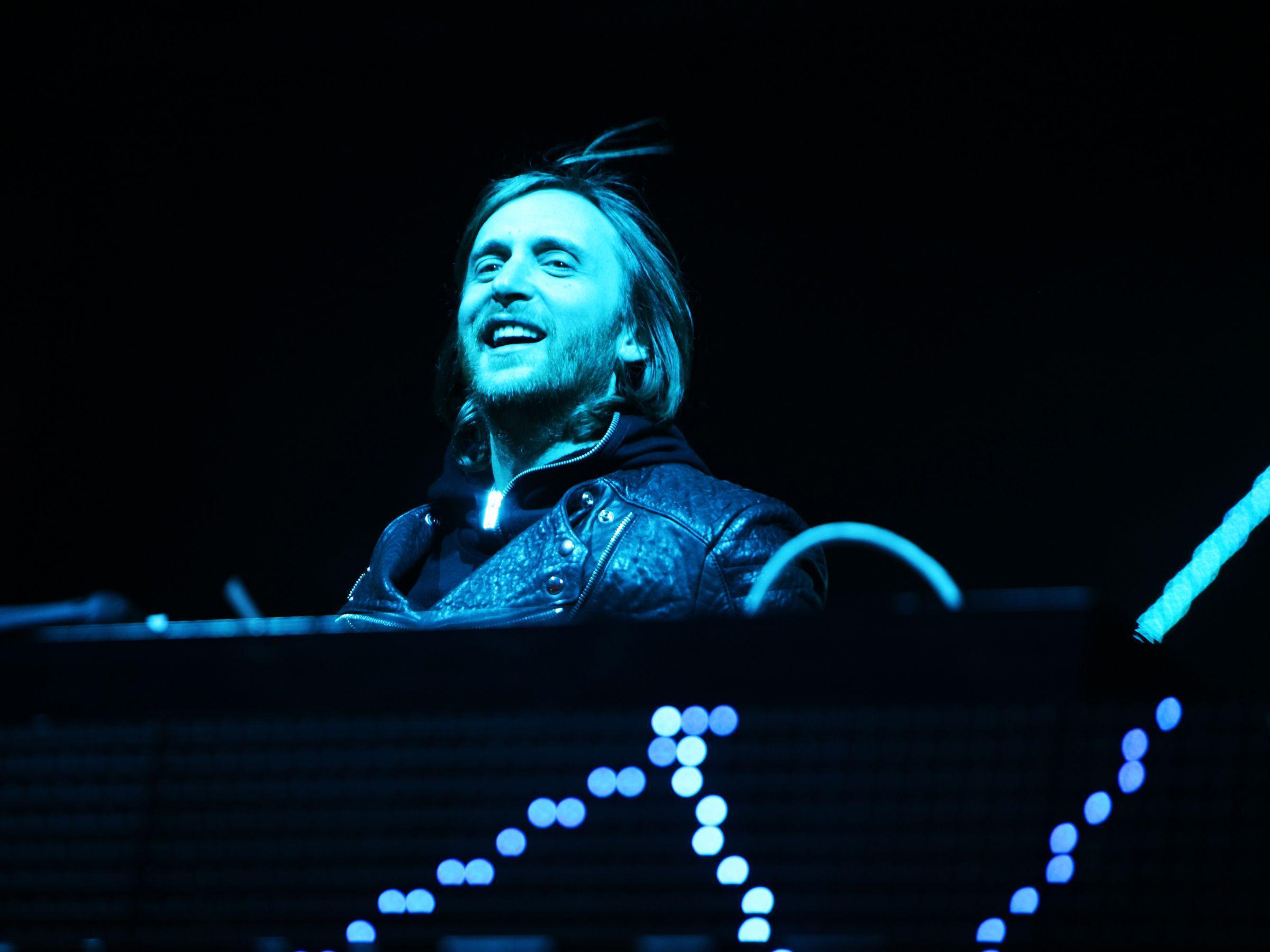 David Guetta laughs wallpaper and image, picture, photo