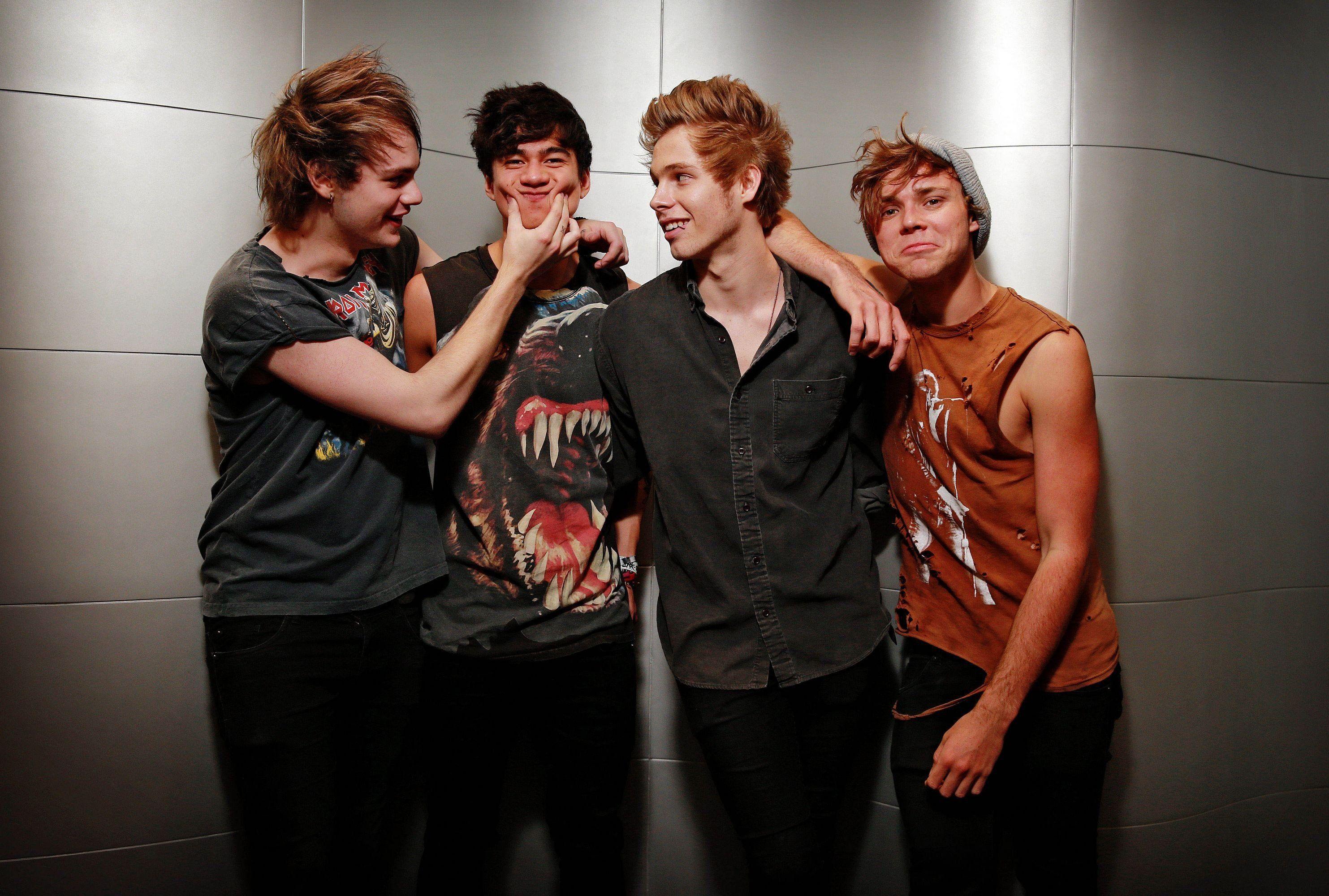 5 Seconds Of Summer 2014 Wallpapers