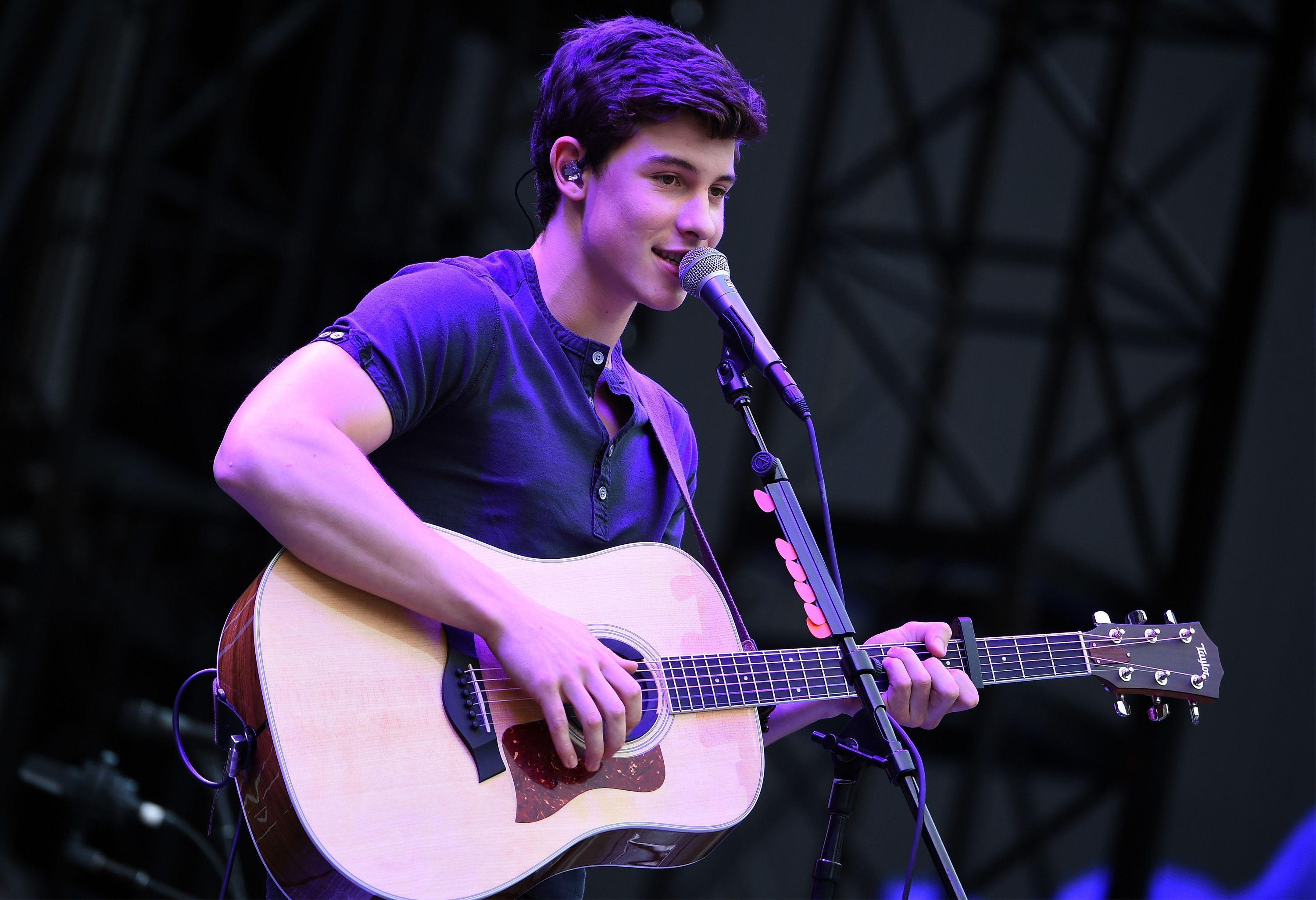 6 HD Shawn Mendes Wallpapers