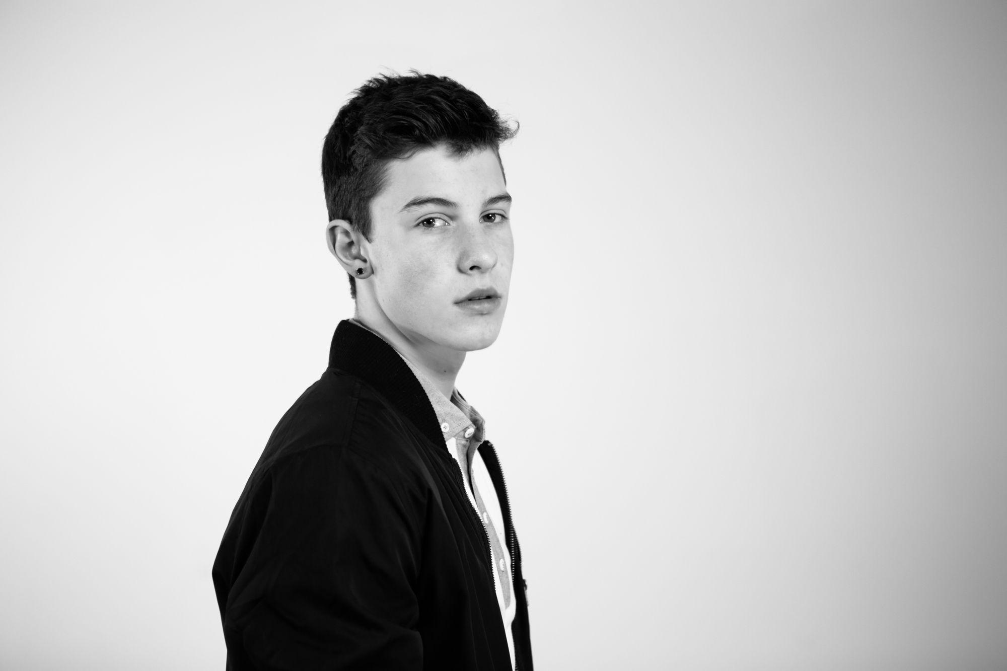 6 HD Shawn Mendes Wallpapers