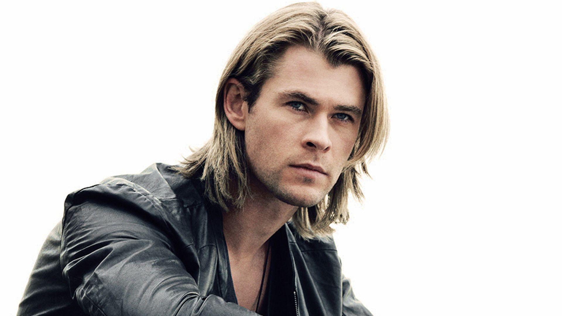 Chris Hemsworth Wallpaper Image Photo Picture Background