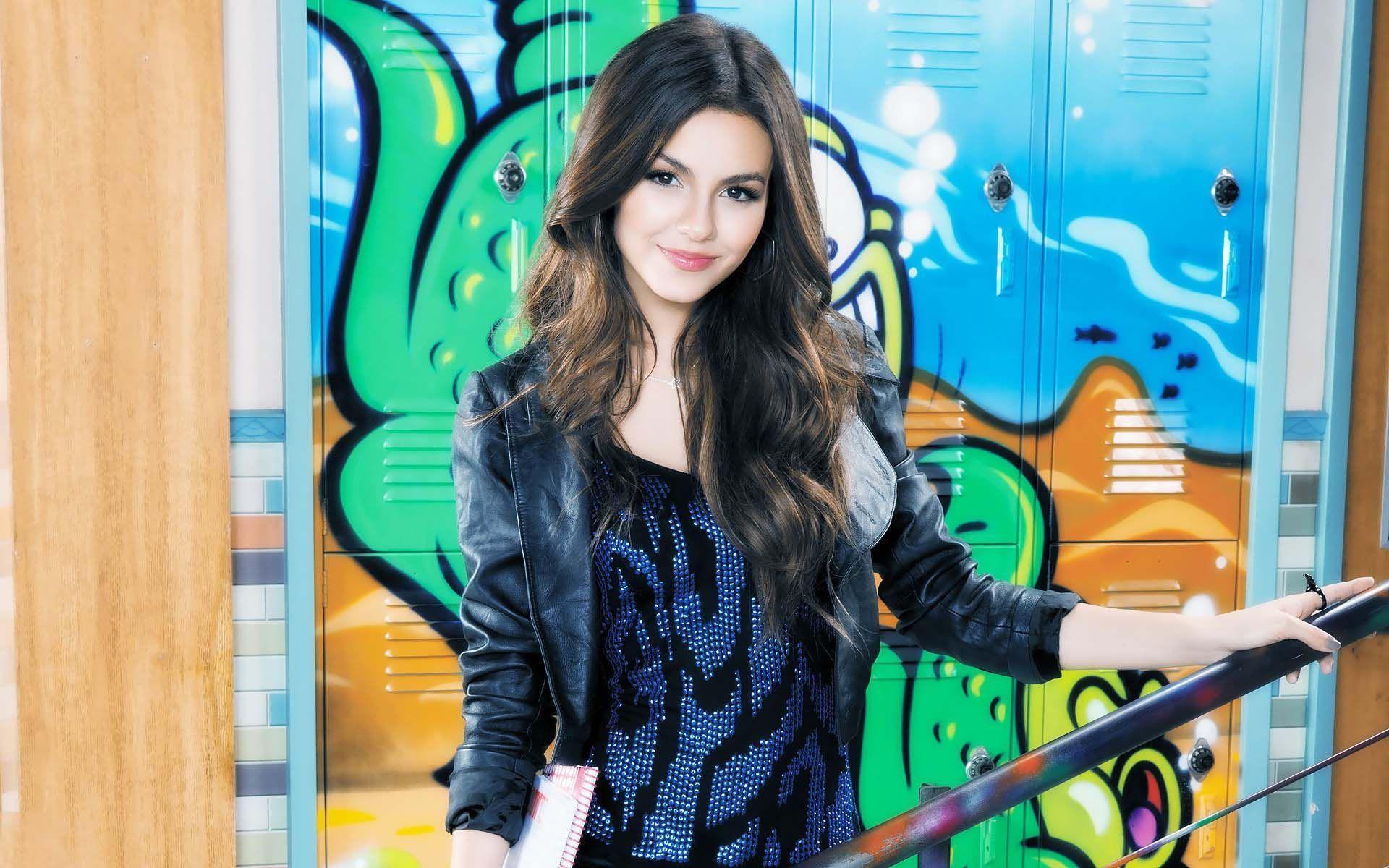 Beautiful Victoria Justice Wallpaper. HD Hollywood Actresses