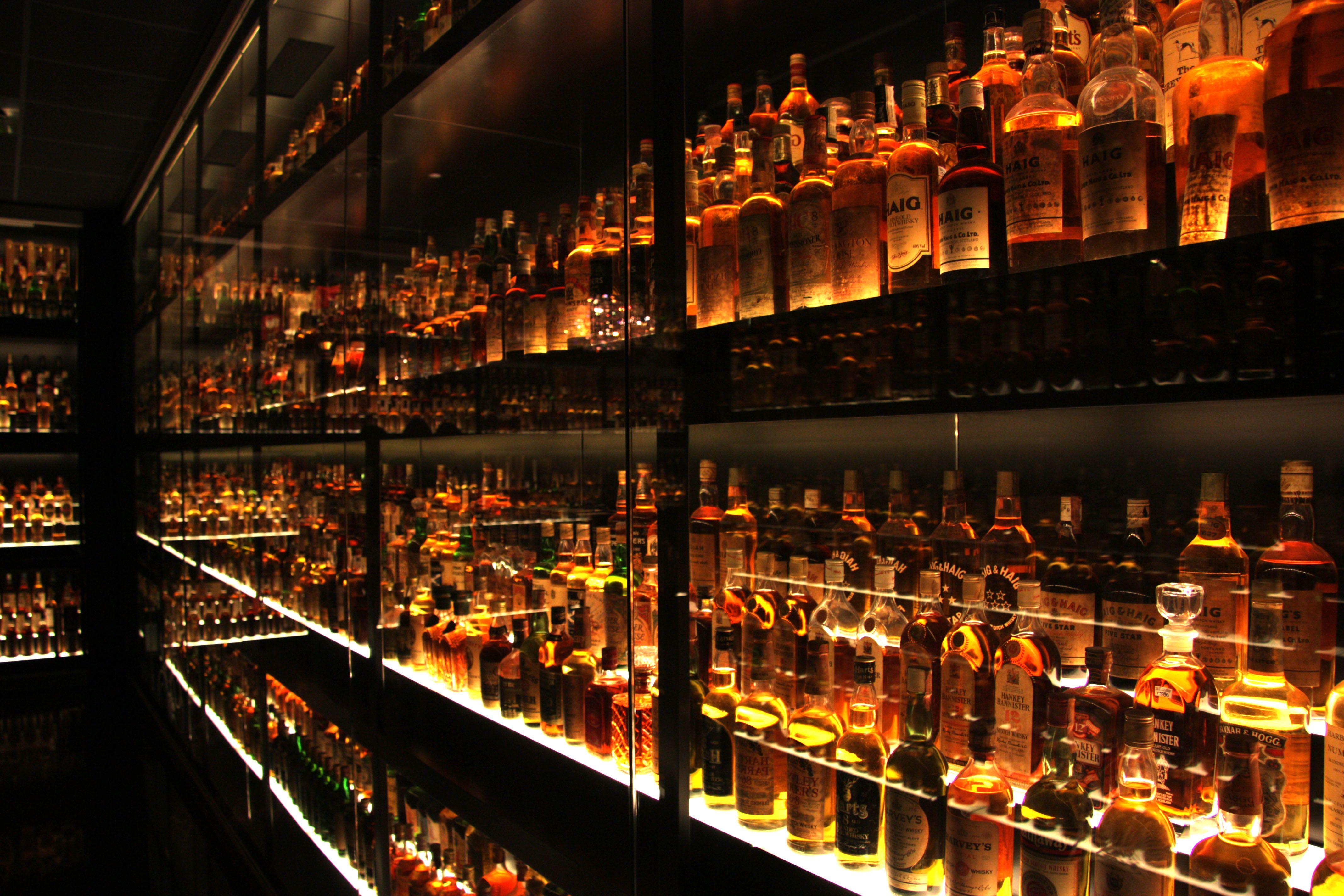 Dewar's | Scotch Whisky