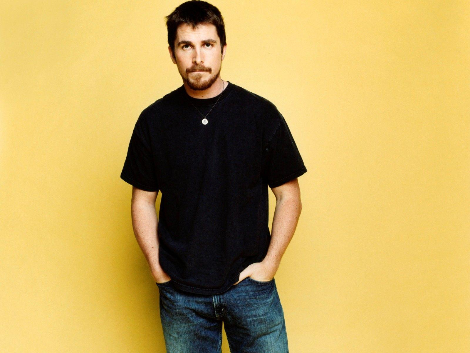 Christian Bale Amazing Wallpaper Great Picture / Wallpaper