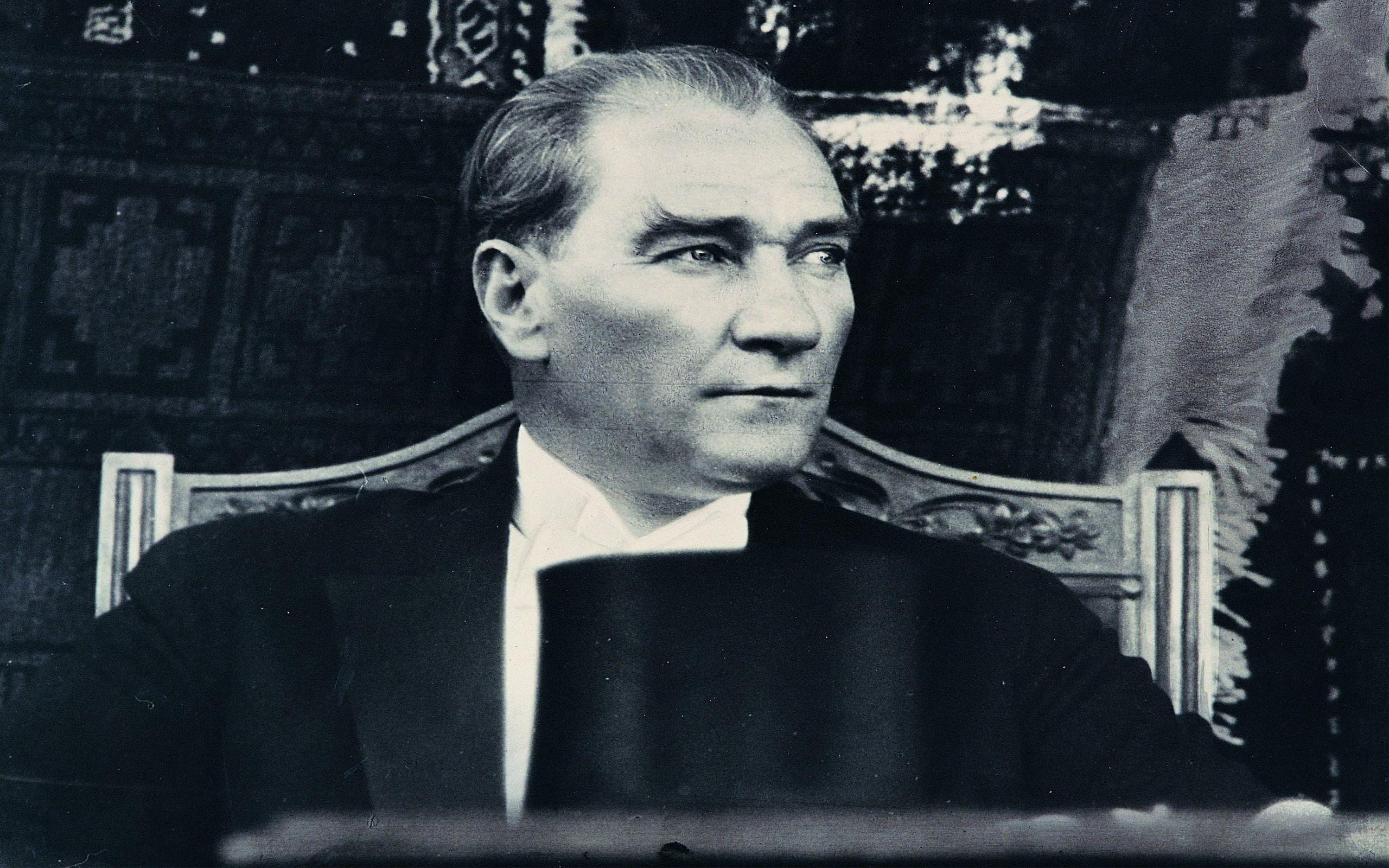 Mustafa Kemal Atatürk HD Wallpaper. Background Imagex1600