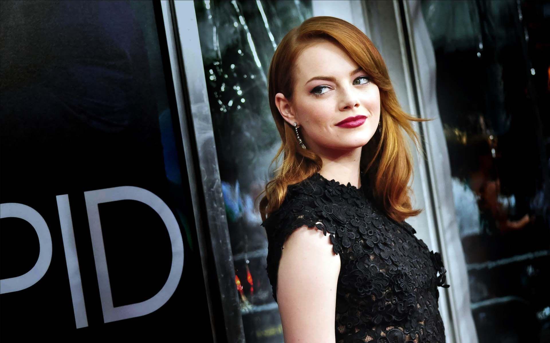 Emma Stone Wallpaper