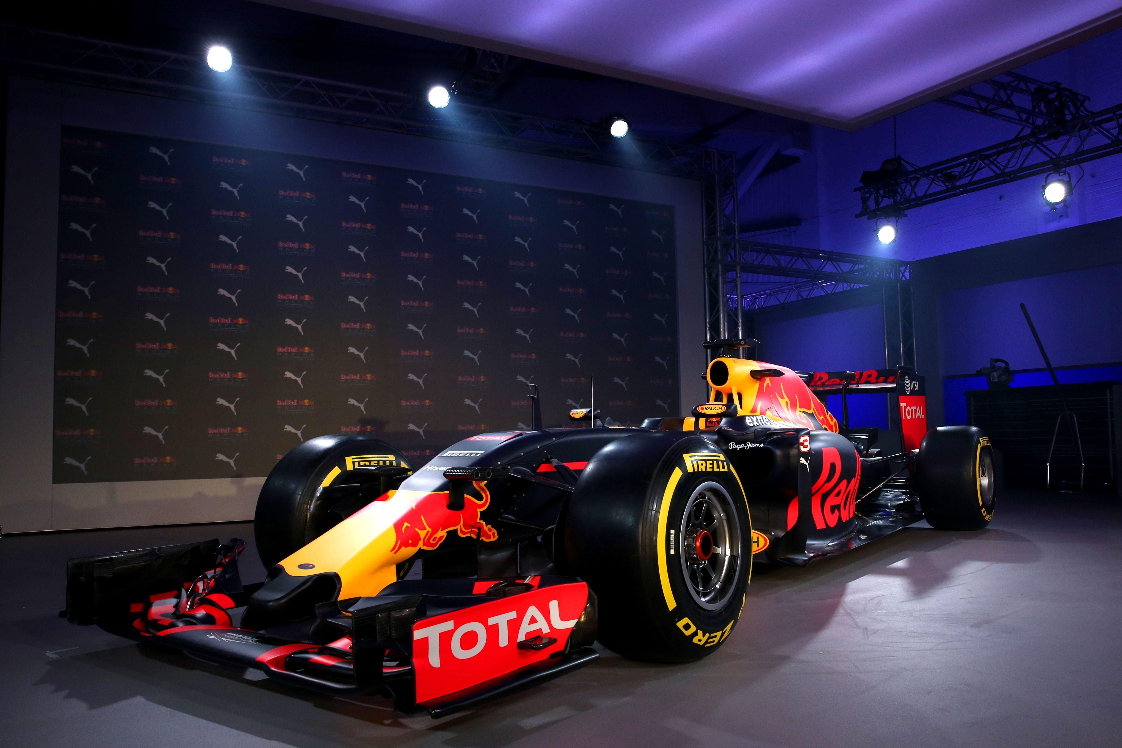 Red Bull RB12 F1 car launch picture
