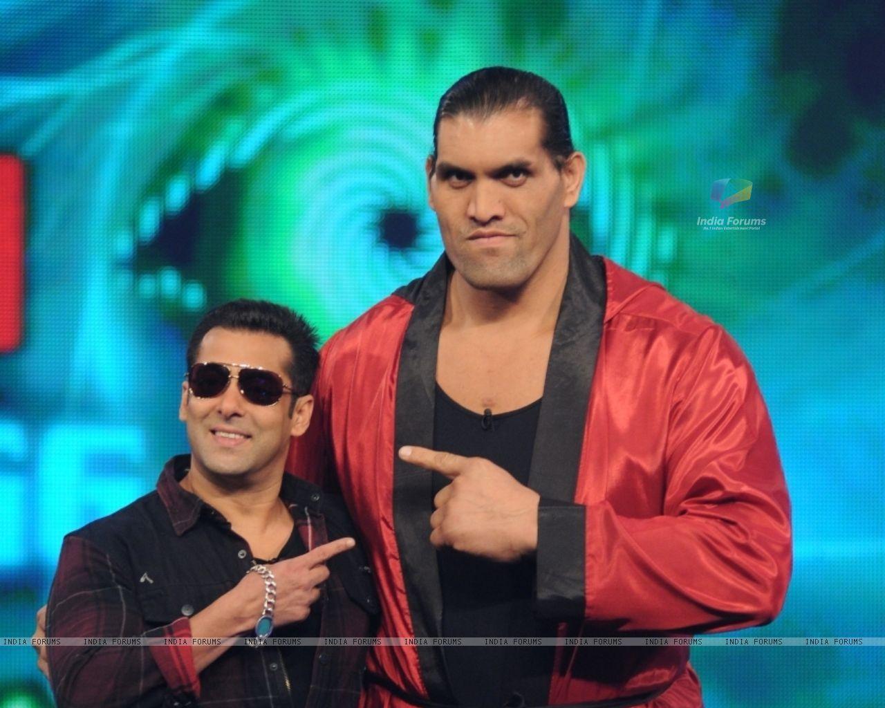 Wallpaper with WWE Superstar The Great Khali 102370