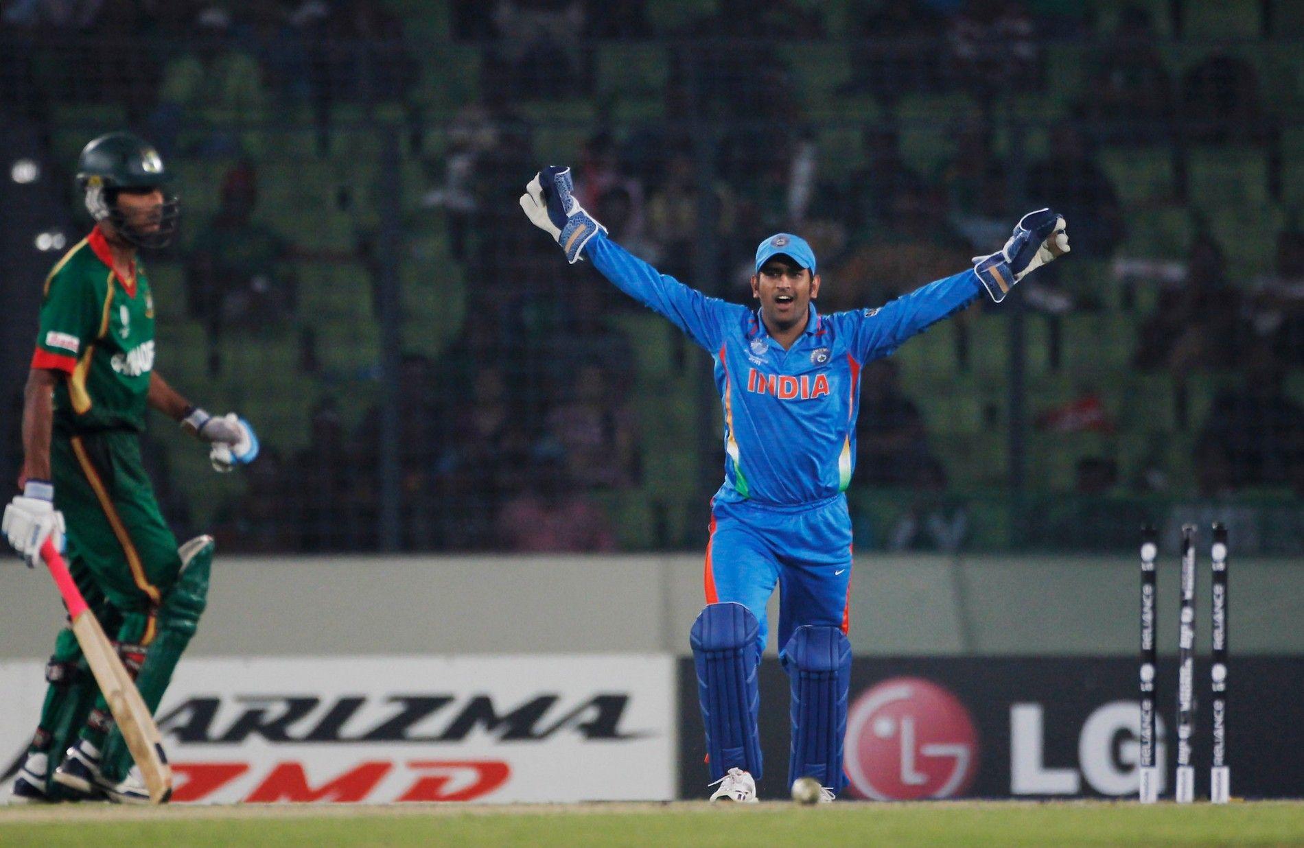 MS Dhoni HD Wallpaper Image Picture Photo Download