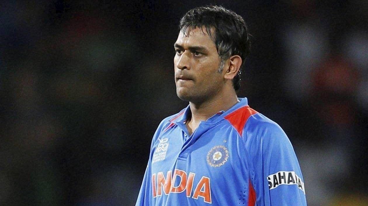 Download HD Photo of Mahendra Singh Dhoni in New Look