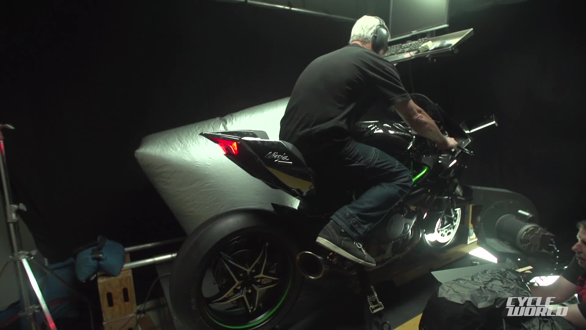 2015 Kawasaki Ninja H2 & H2R Superbike FIRST RIDE Motorcycle
