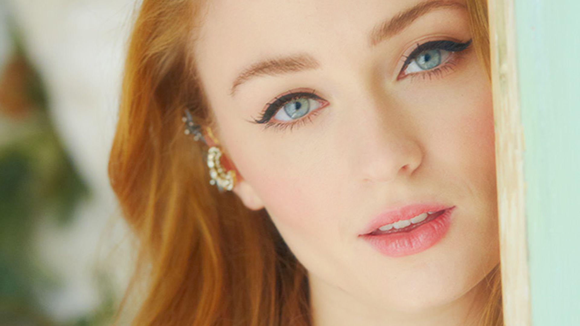 Sophie Turner Wallpaper Image Photo Picture Background