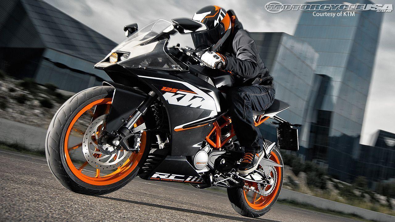 KTM RC RC200 and RC390 First Look