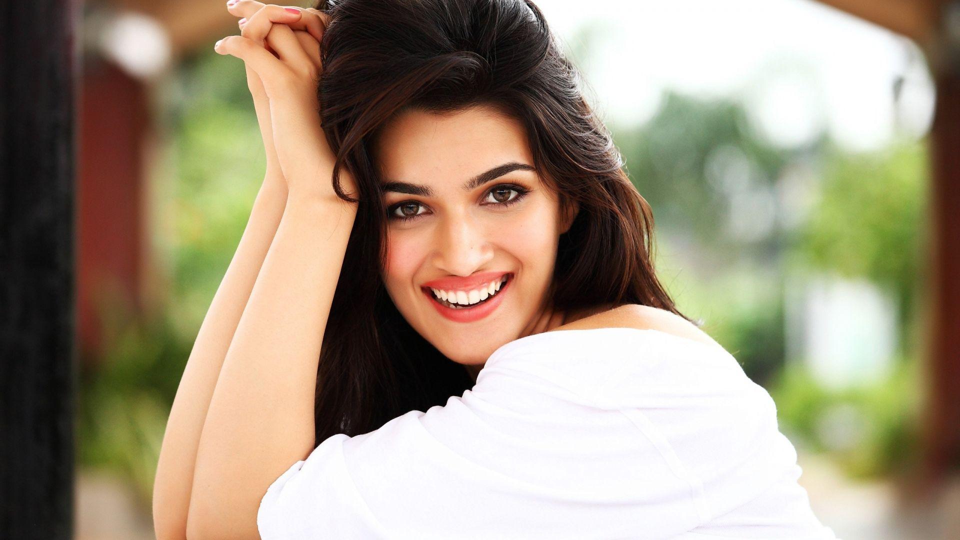 Kriti Sonan HD Wallpapers Pics Photos Image 1080p