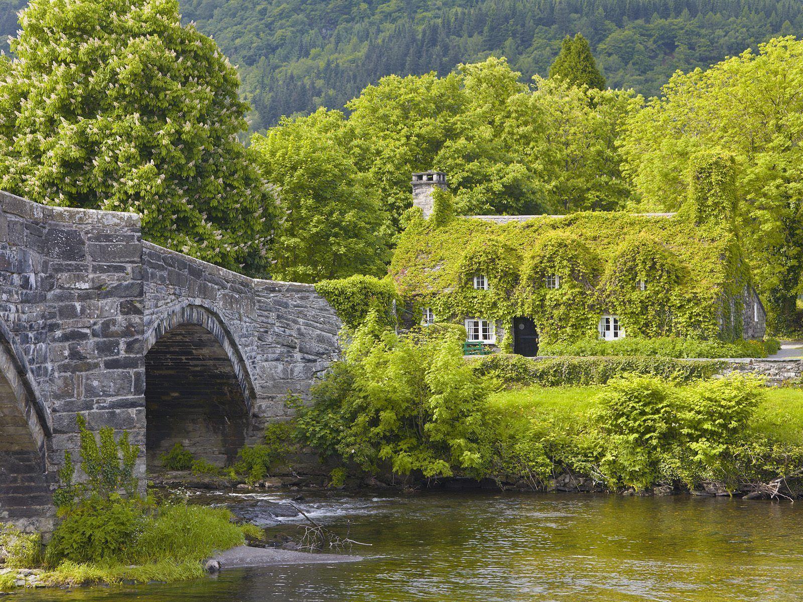 500 Year Old Tea House In Wales