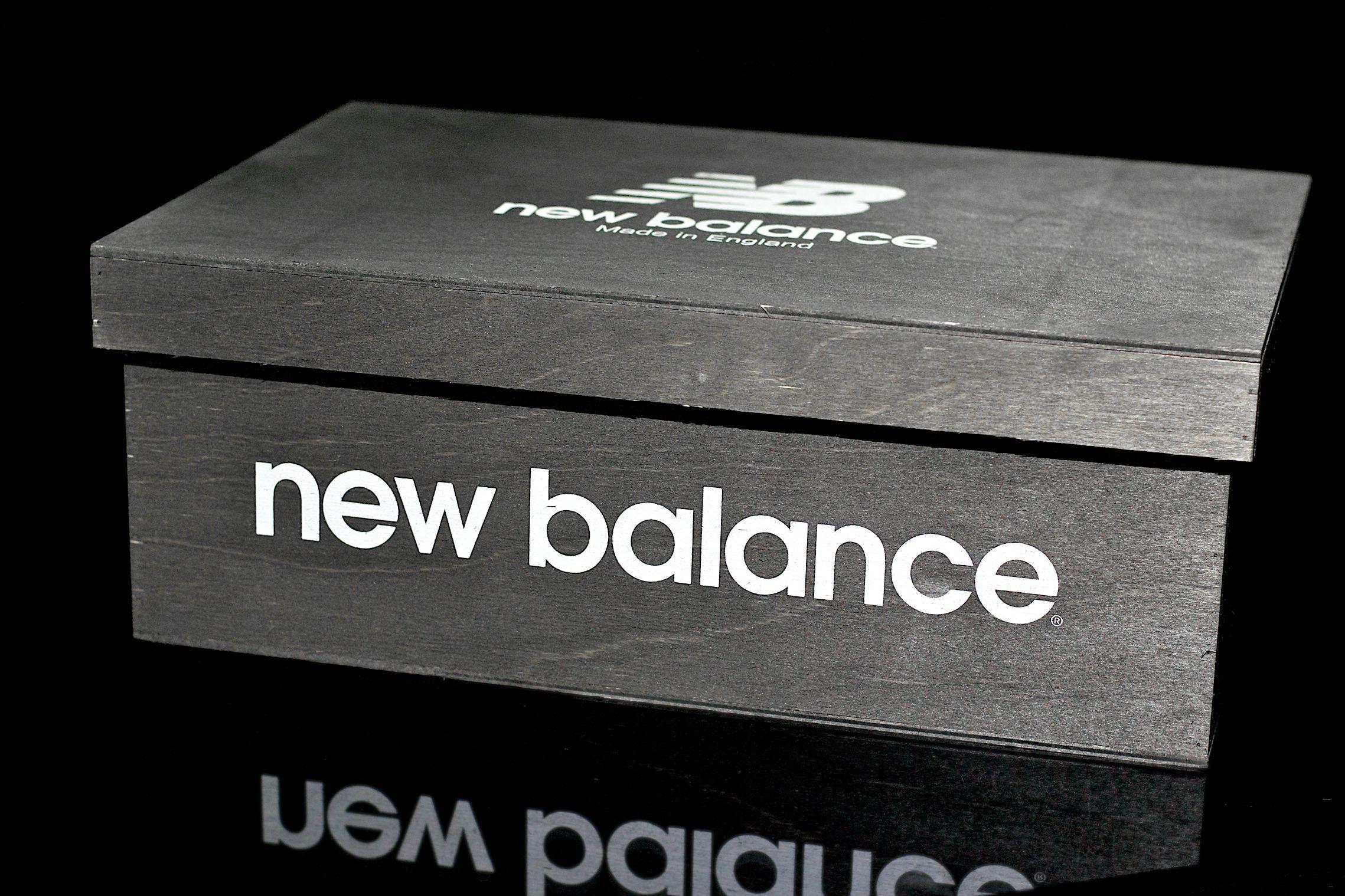 New balance коробка