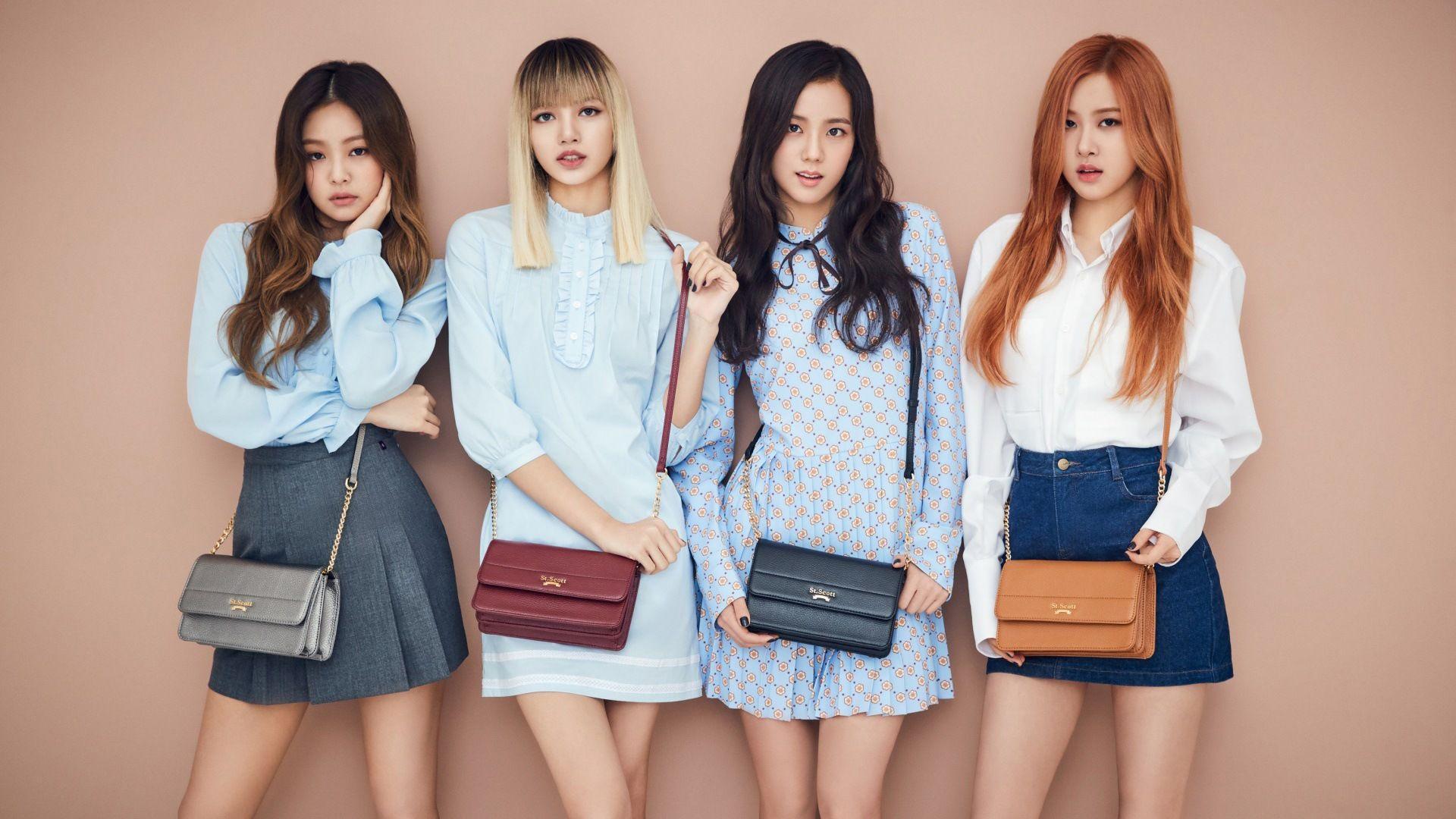 Bạn đang tìm kiếm mẫu hình nền Blackpink để trang trí cho laptop yêu quý của mình? Đến ngay đây và lựa chọn cho mình những bức ảnh đầy cá tính và năng động để tạo ra không gian làm việc thật sự ấn tượng nhé!