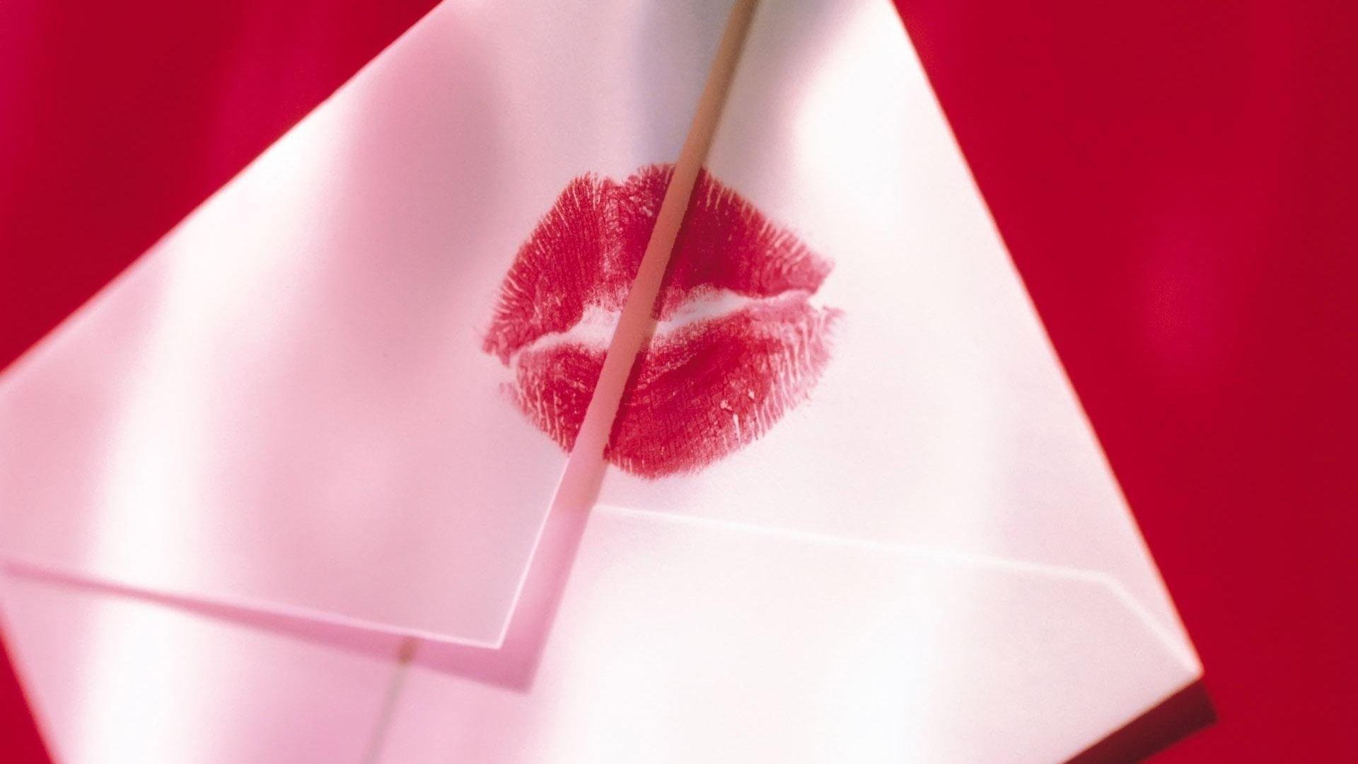1920x1080 Envelope lipstick kiss Wallpapers