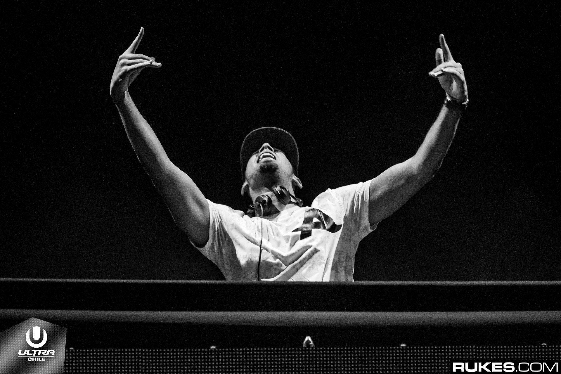 Afrojack and Jay Karama Blast into 2017 with an Exciting Trap