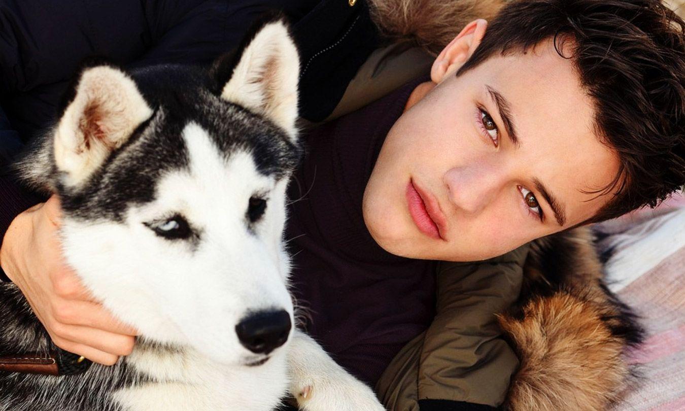 Wallpaper Cameron Dallas Dog Jaxx Pet 218828. 1350x810