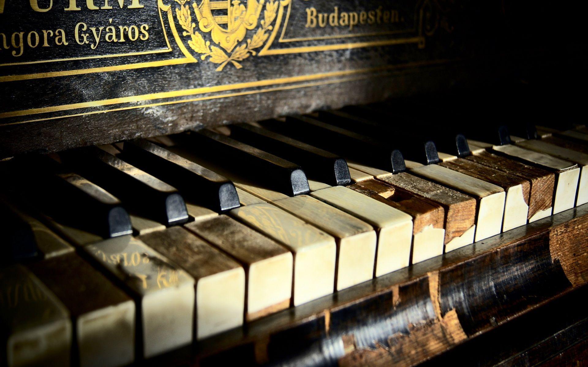 Rustic Piano Full HD Wallpaper and Background Imagex1200