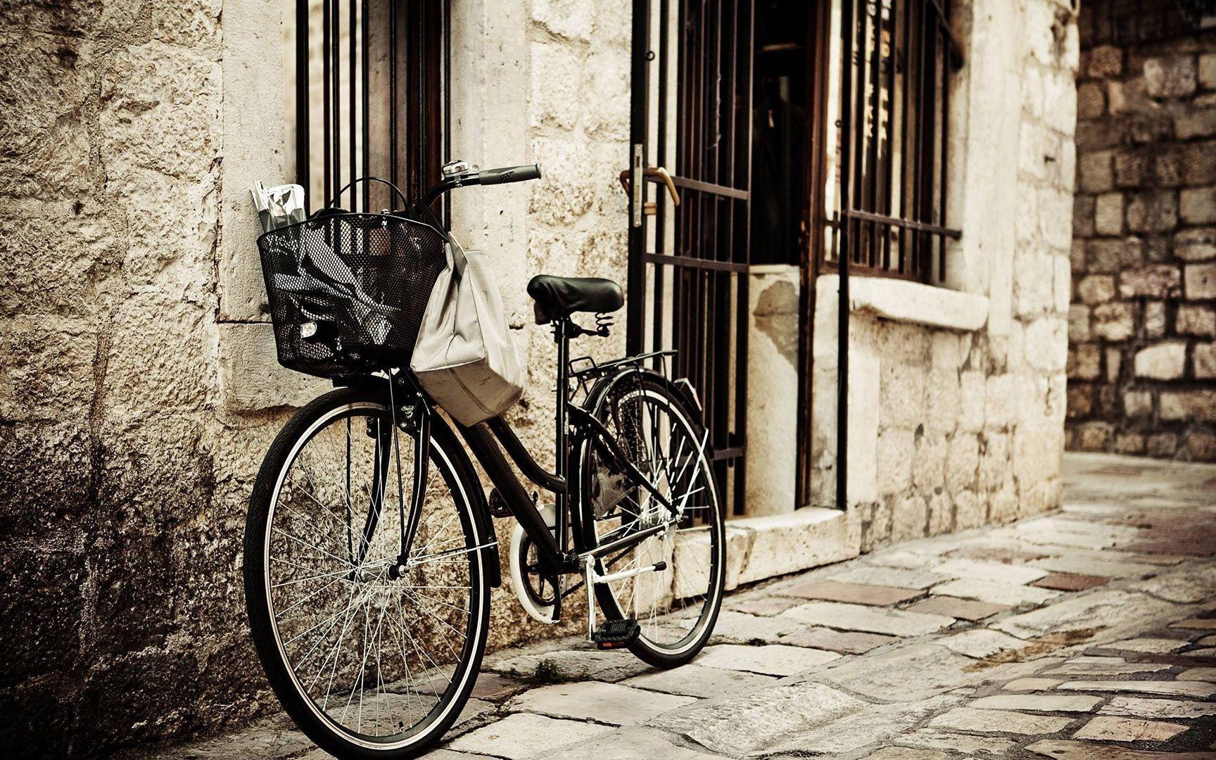 Streets HD Wallpaper