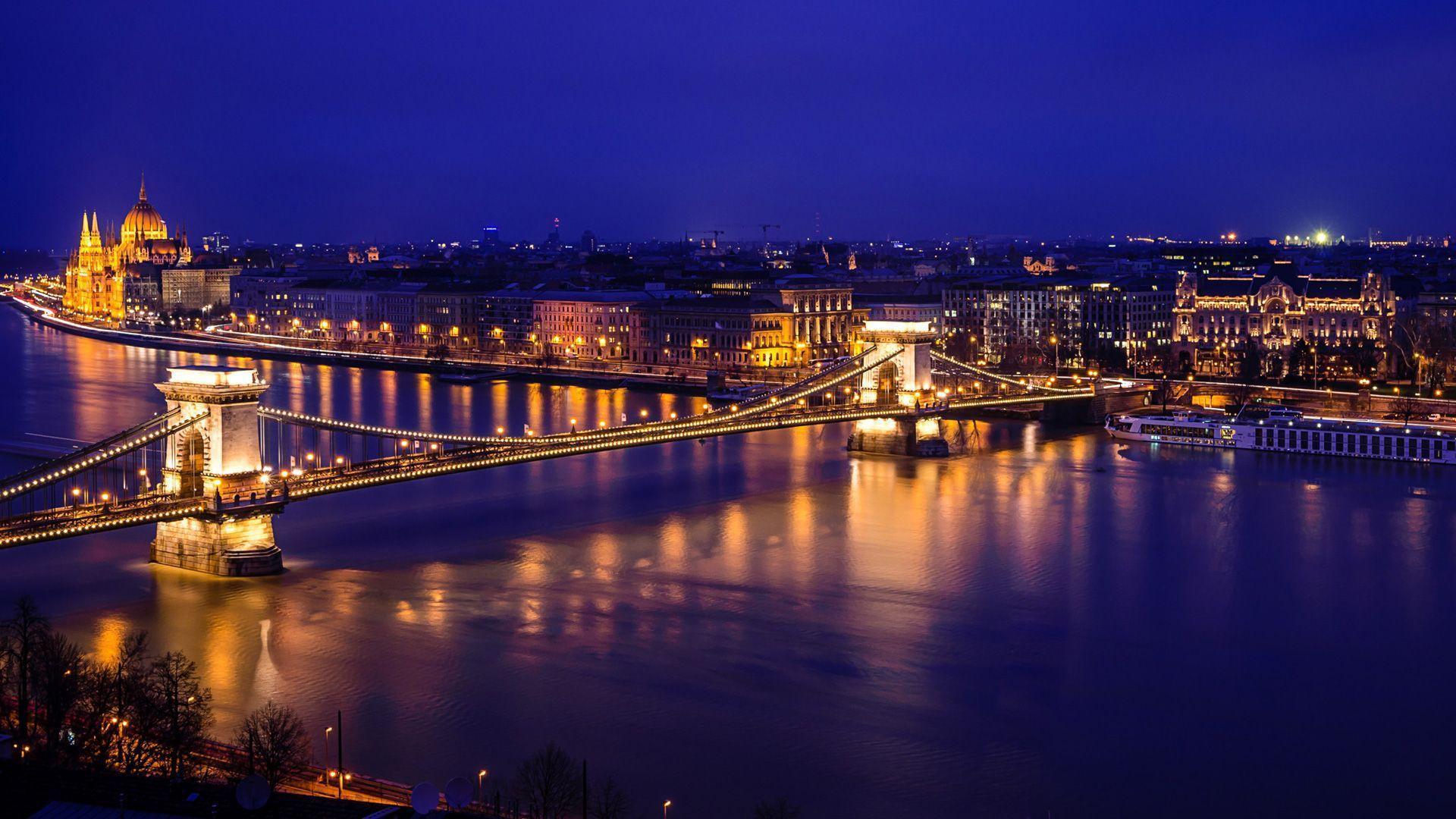 Danube River Hungarian Parliament Budapest Wallpaper