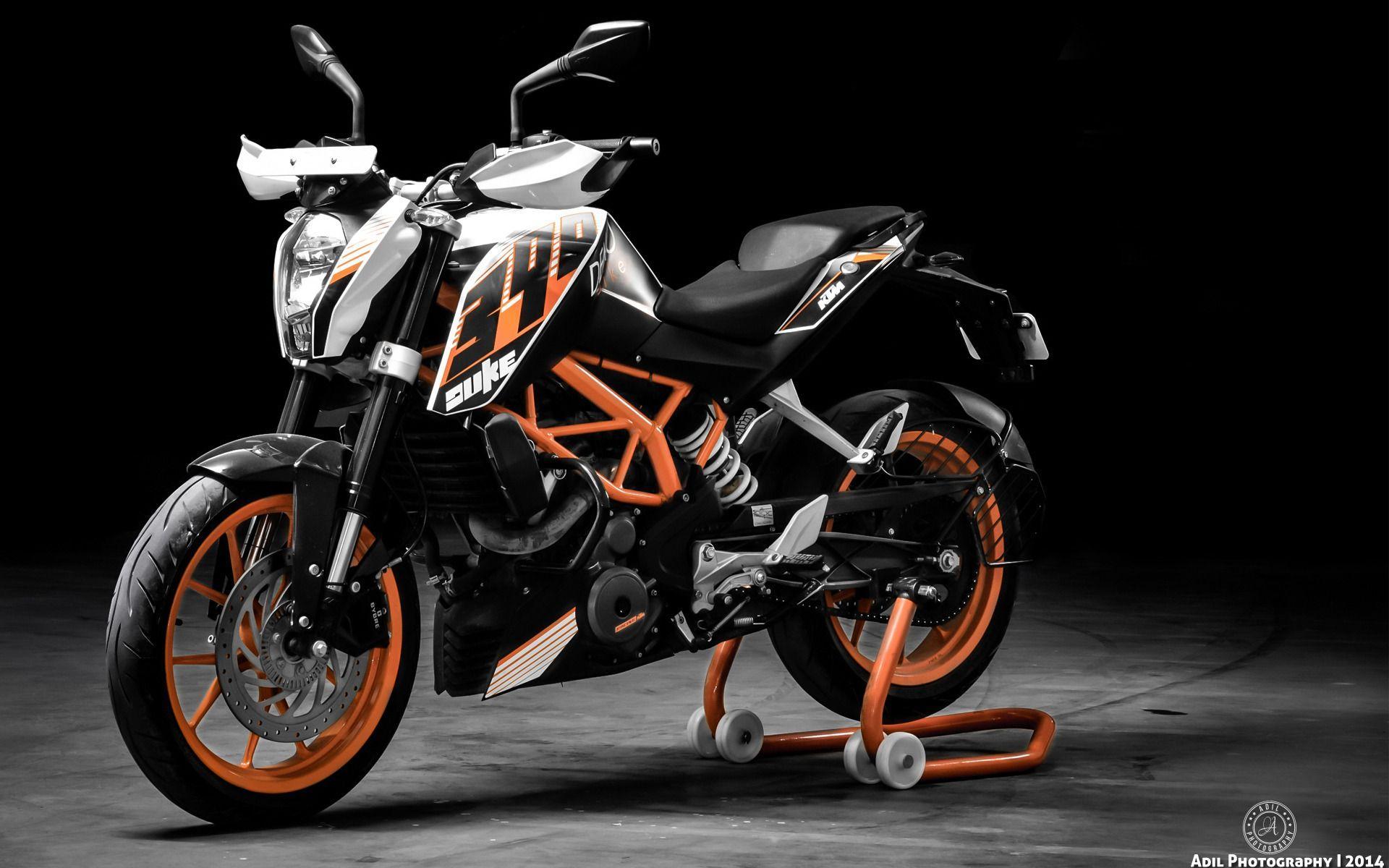 Ktm 200 Bike HD Photo. CFA Vauban du Bâtiment