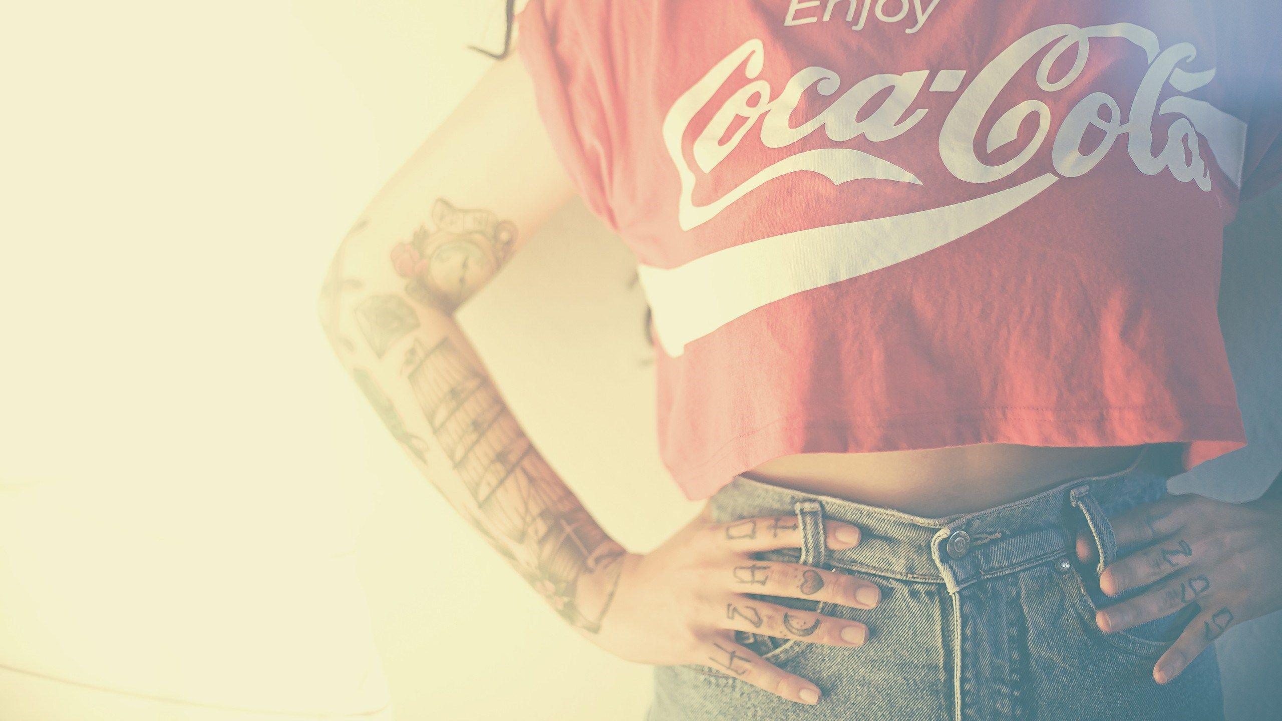 Girl Tattoos T Shirt Coca Cola