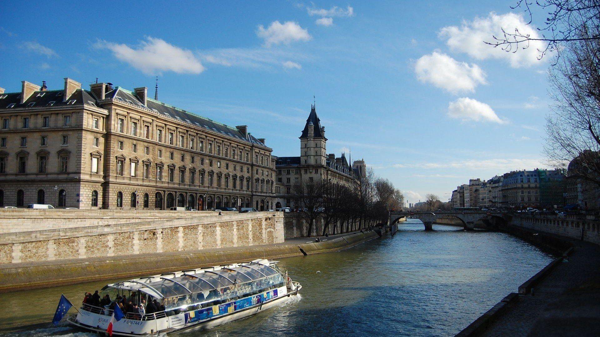 Seine River Wallpaper