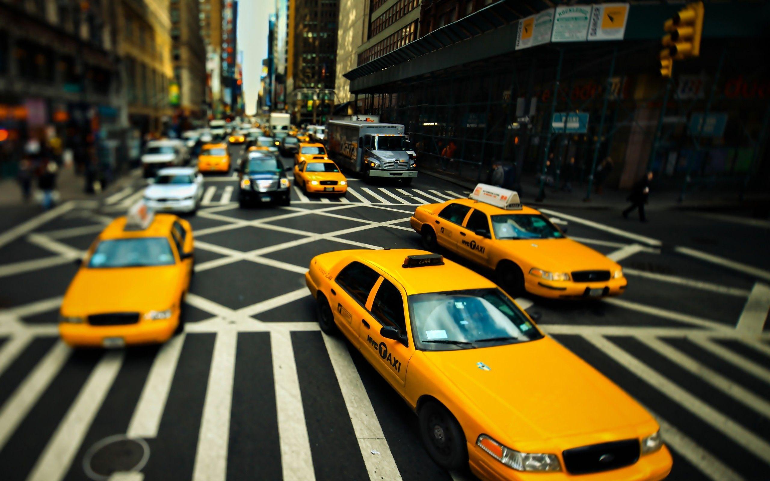 Uber and Lyft Are Dragging Traditional Taxi Companies Into the 21st Century  | Planetizen Blogs