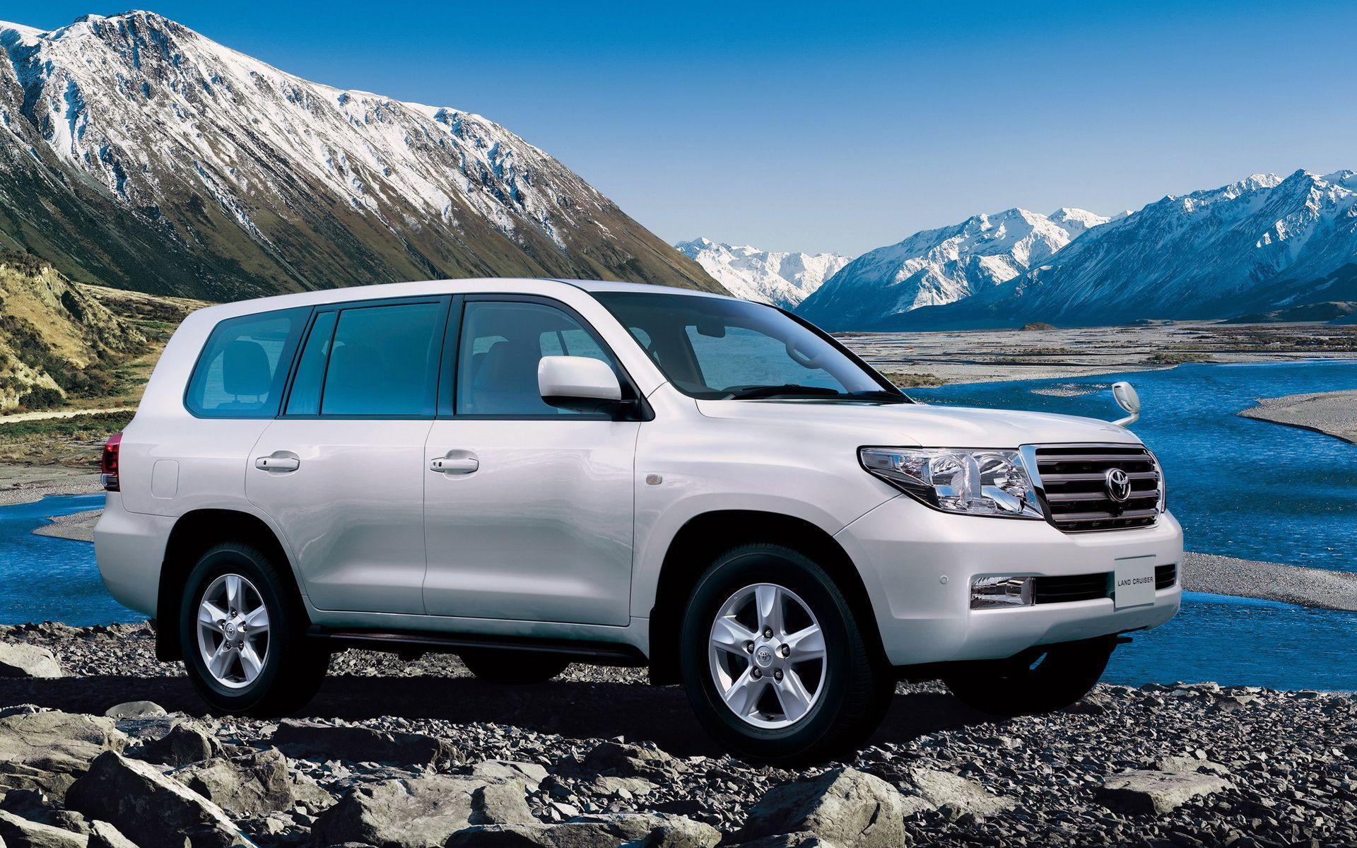 Toyota Land Cruiser 200 wallpapers and image