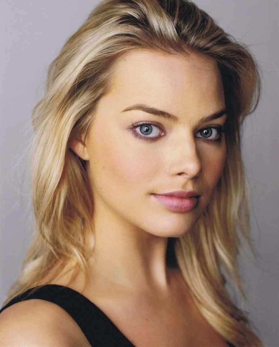 Margot Robbie Wallpaper HD Download