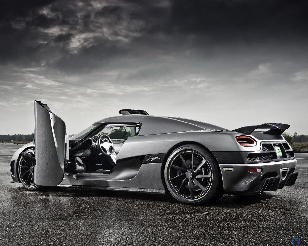 Similiar Koenigsegg Agera R Wallpaper Keywords