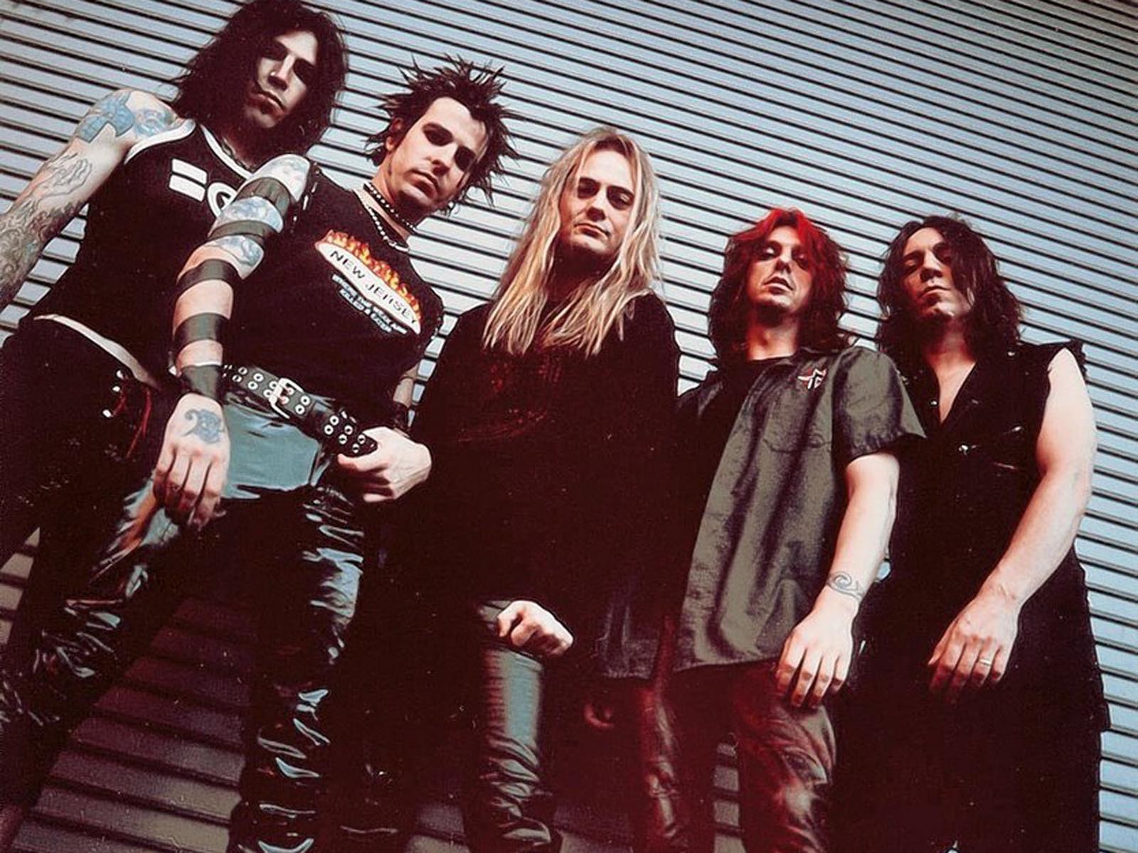 skid row band imageize:large