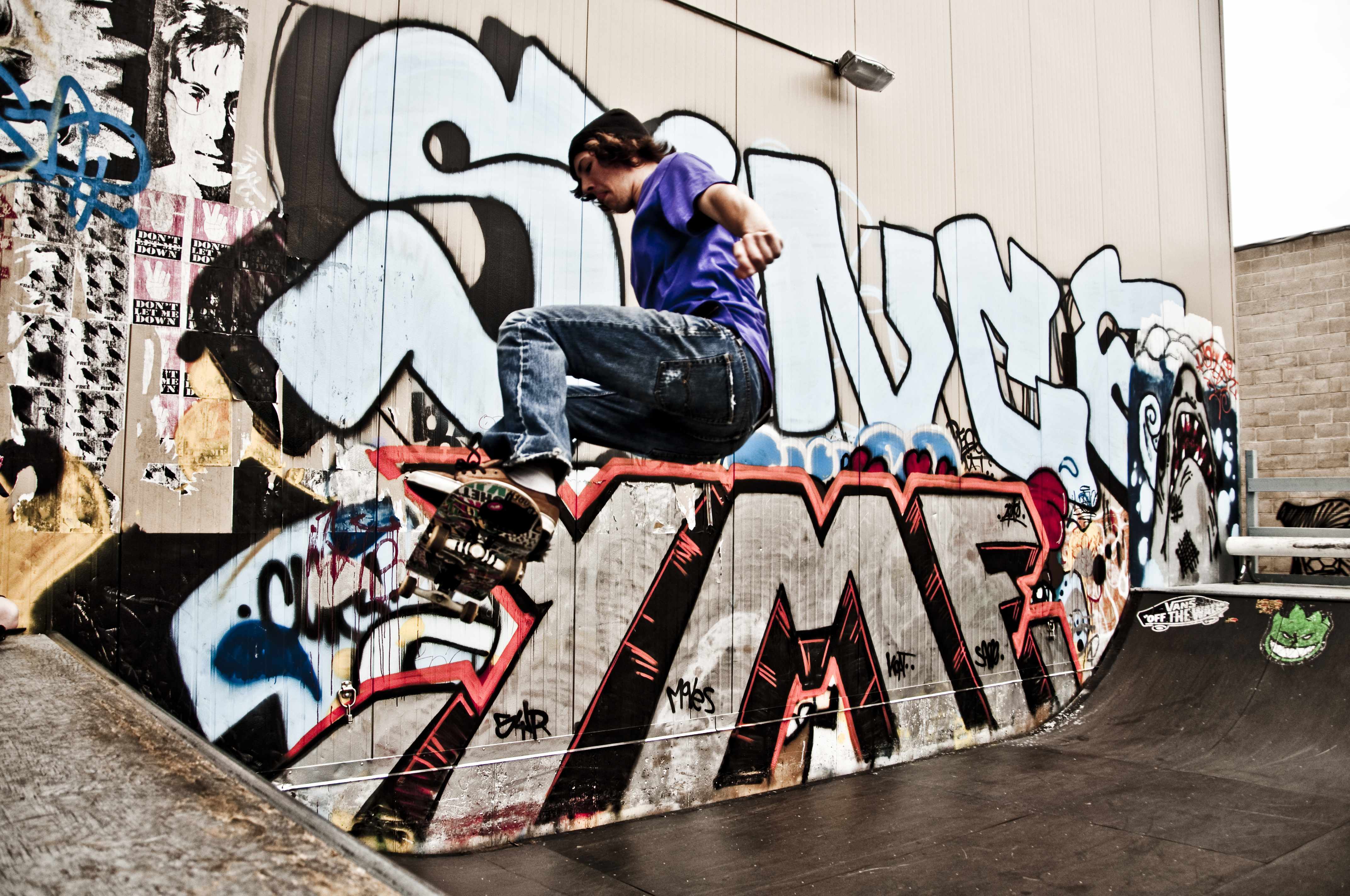 Download Skate Skateboard Graffiti Resolution Wallpaper 4288x2848