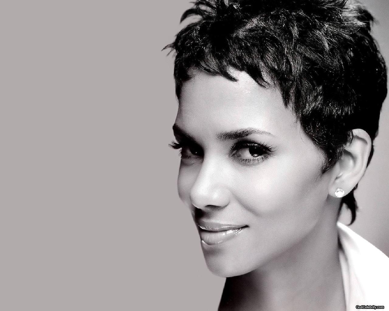 Halle Berry Wallpapers - Wallpaper Cave