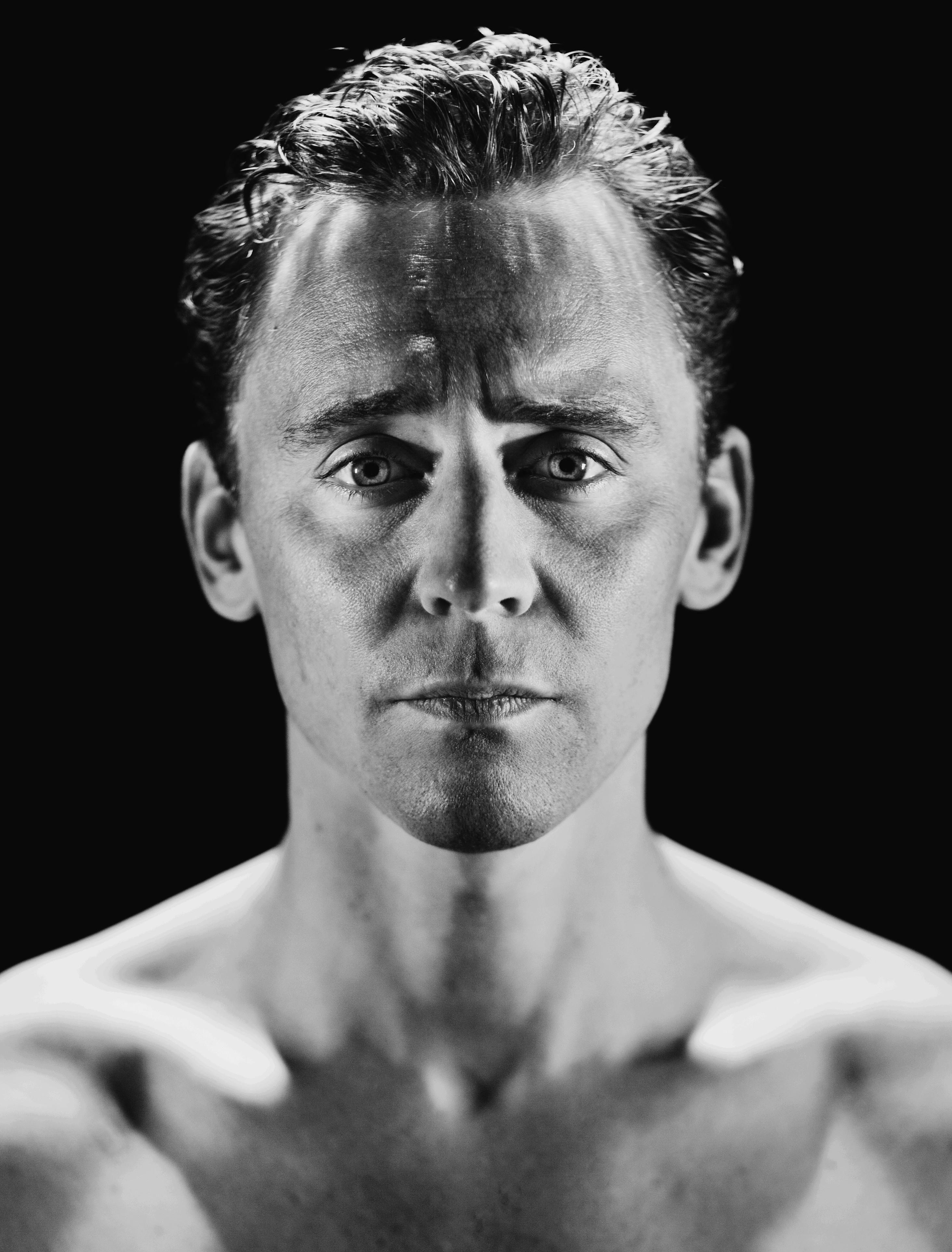 Tom Hiddleston Wallpaper HD Download