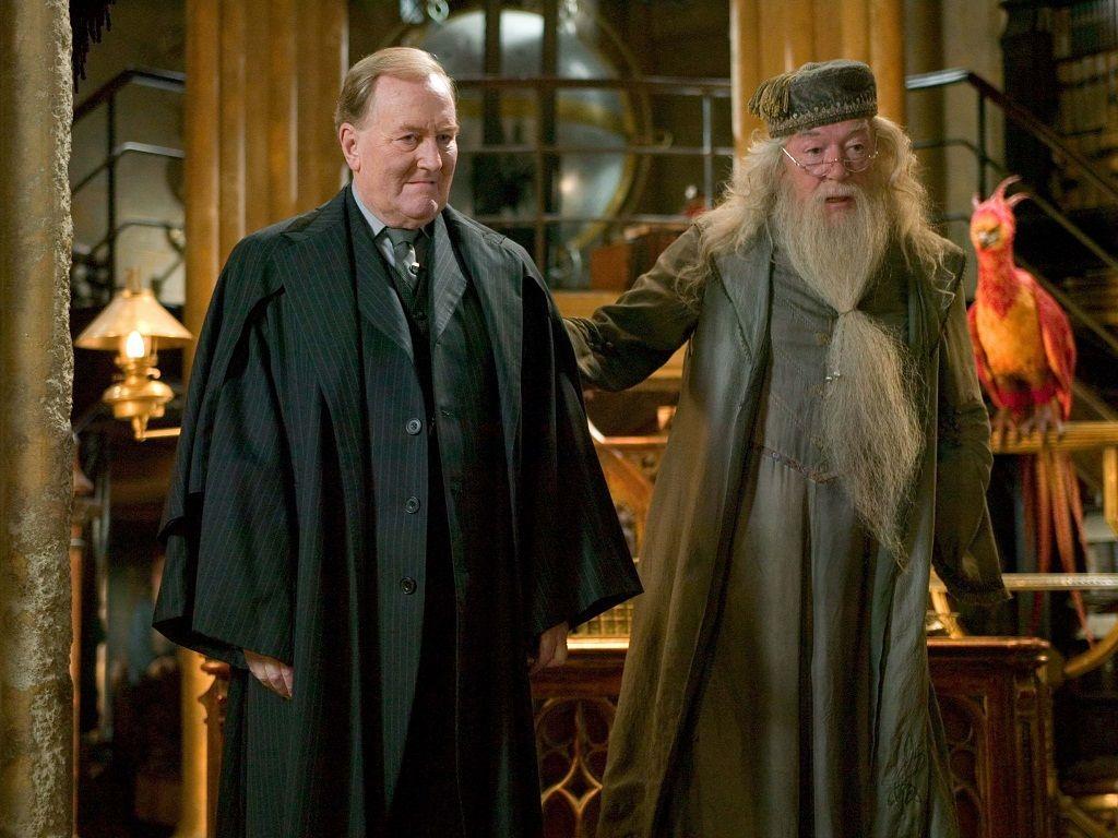 Similiar Hogwarts Faculty Portraits Keywords