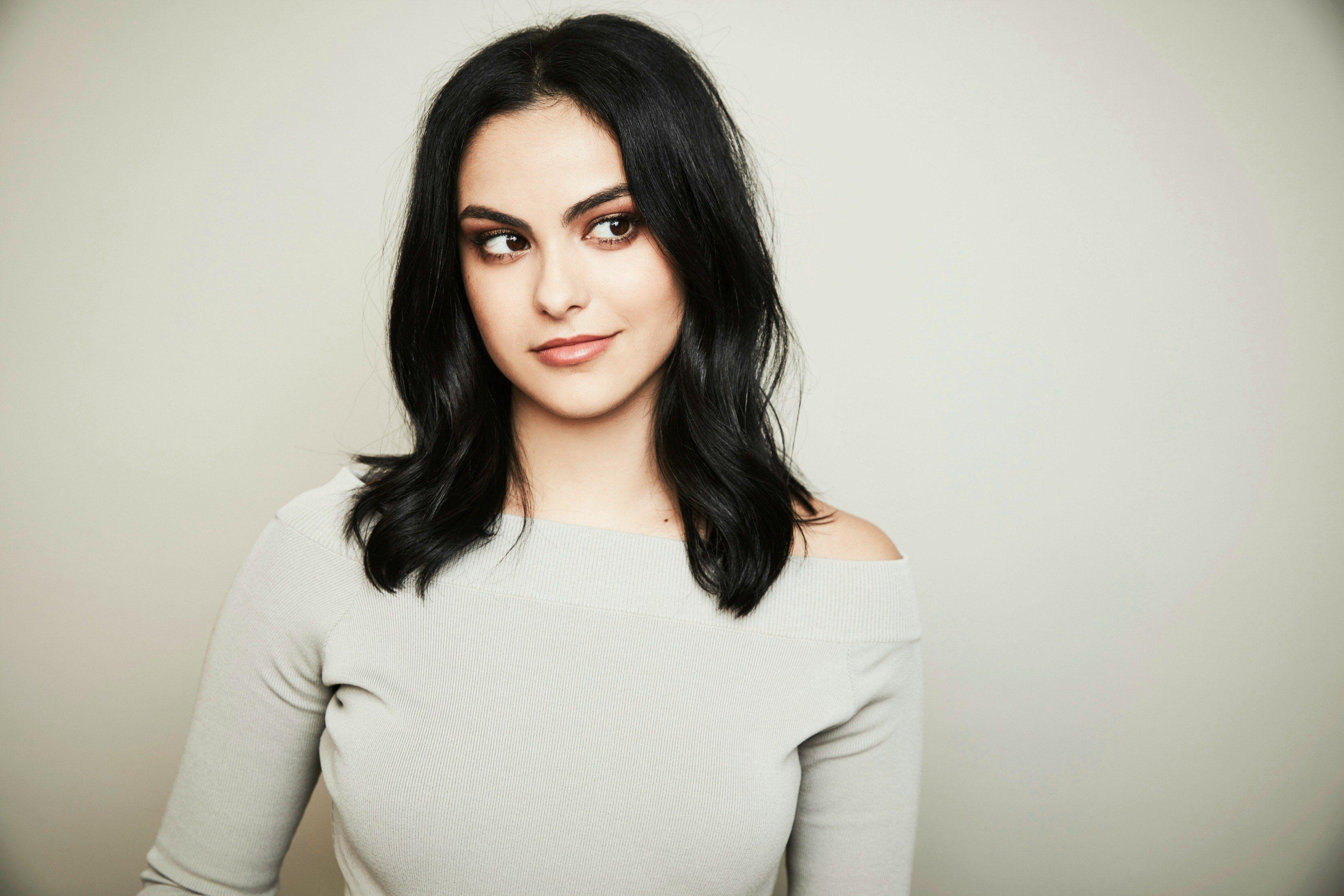 Camila Mendes HD Wallpaper and Background Image